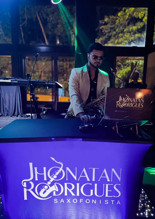 Jhonatan Rodrigues: Estrutura própria em festa